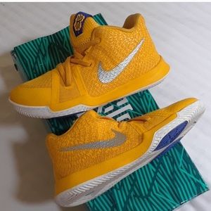 💛Toddler Nike Kyrie 3 Mac & Cheese Sz 10C💛